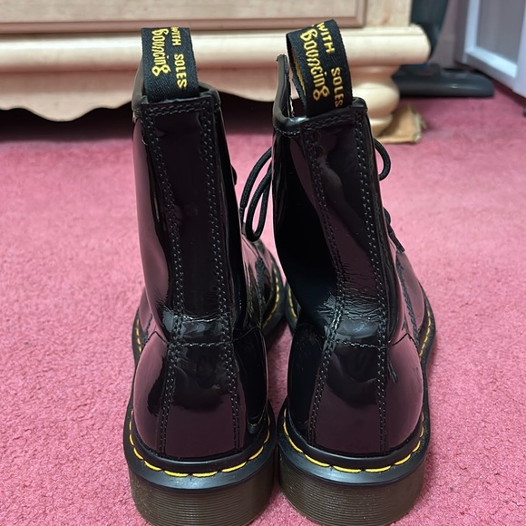 Dr Martens Women’s Black Patent Leather boots - Picture 6 of 9